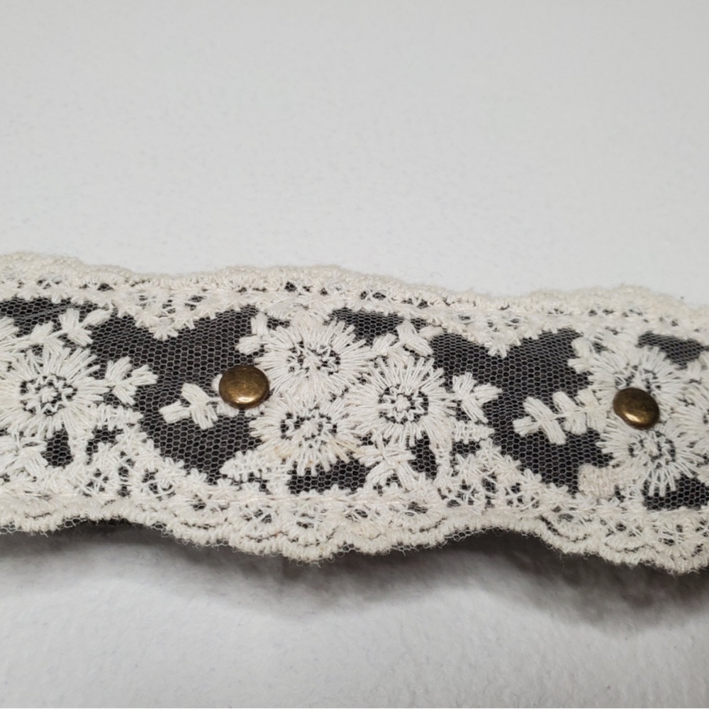 Lace Boho Belt Round Brass Buckle Flat Studs Olive Green Backing - Picture 3 of 8